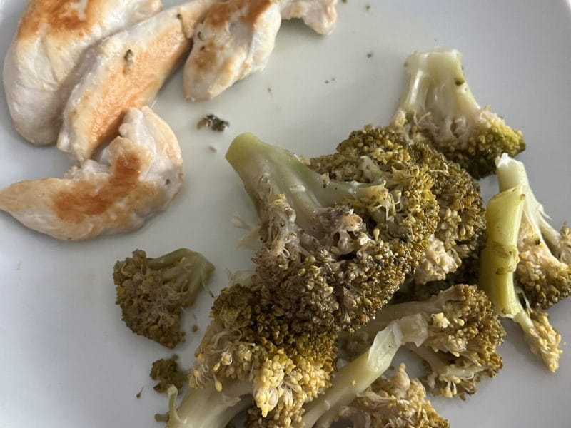 Cliquez pour zoomer ! Brocolis sauce roquefort Thermomix par julie_335