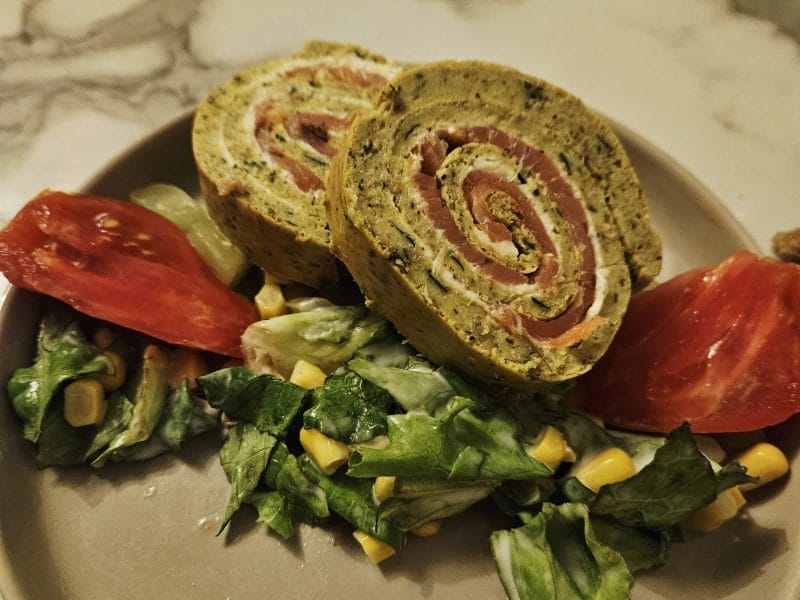 Cliquez pour zoomer ! RoulĂ© aux courgettes et au saumon fumĂ© Thermomix par đHanaNasđ