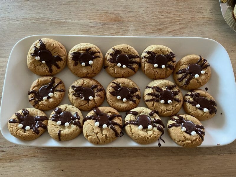 Cliquez pour zoomer ! Spider cookies – cookies araignées Thermomix par enjoyyourmeal