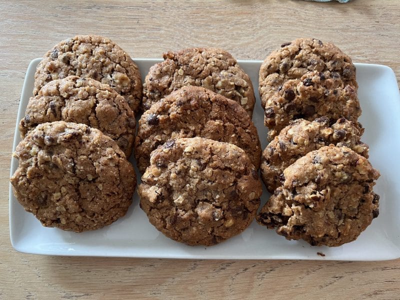Cliquez pour zoomer ! Biscuits chocolat, raisins et noisettes Thermomix par enjoyyourmeal