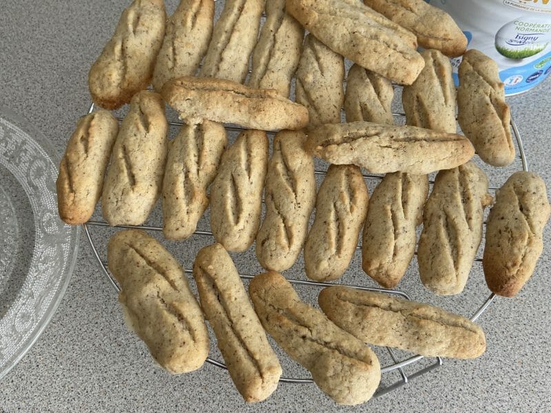 Cliquez pour zoomer ! Bâtonnets aux noix Thermomix par fanny38300