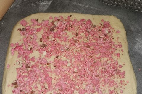 Cliquez pour zoomer ! Brioche aux pralines roses Thermomix par juju2a