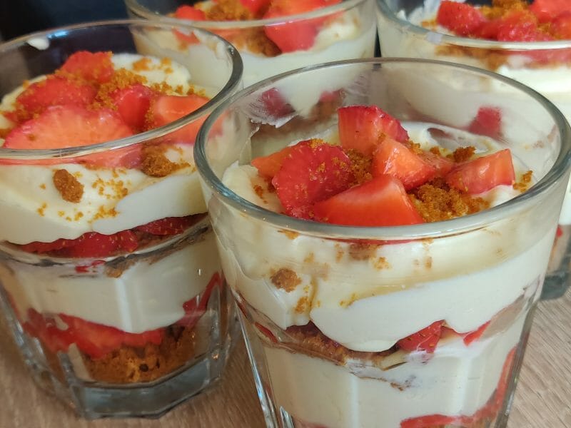 Cliquez pour zoomer ! Tiramisu aux framboises et spéculoos Thermomix par stephaniepfg