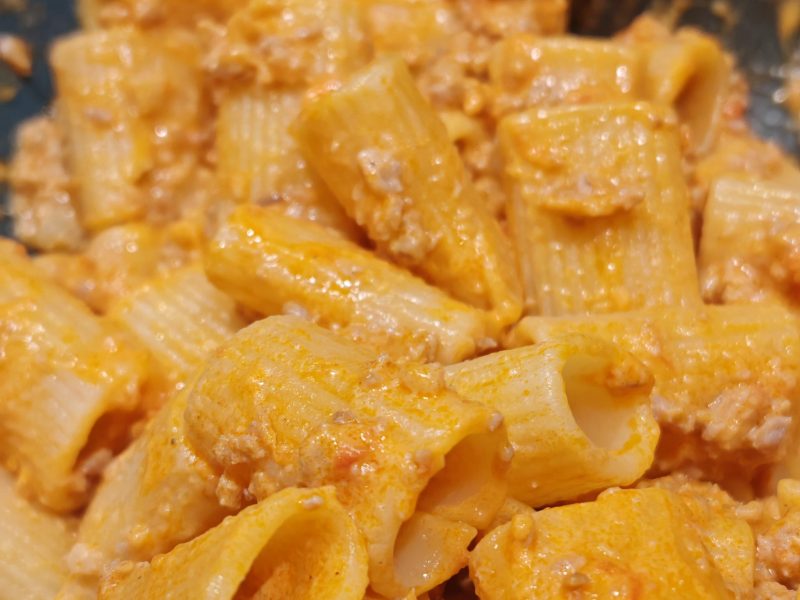 Cliquez pour zoomer ! Pâtes crémeuses à la saucisse Thermomix par Samantha66