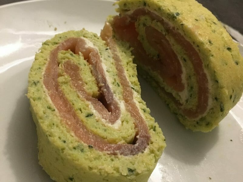 Cliquez pour zoomer ! Roulé aux courgettes et au saumon fumé Thermomix par cora_6