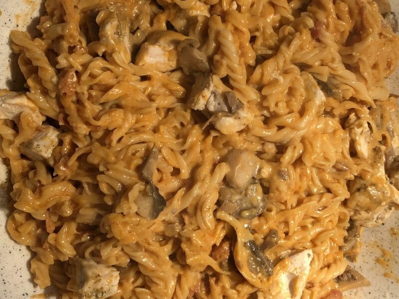 Cliquez pour zoomer ! Pennes au poulet, tomates et champignons Thermomix par Chris