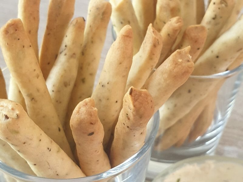 Cliquez pour zoomer ! Gressins parmesan basilic Thermomix par tiphn_cook