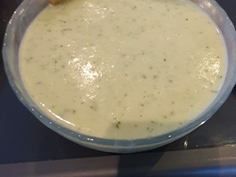 Cliquez pour zoomer ! Soupe de concombre et crevettes marinées au citron Thermomix par isabelle_mig