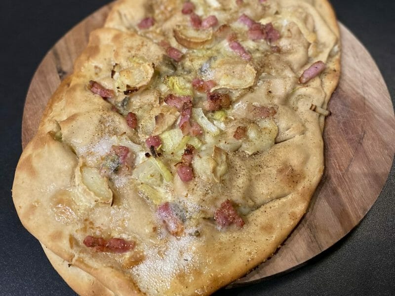 Cliquez pour zoomer ! Fougasse chèvre et lardons Thermomix par daude7