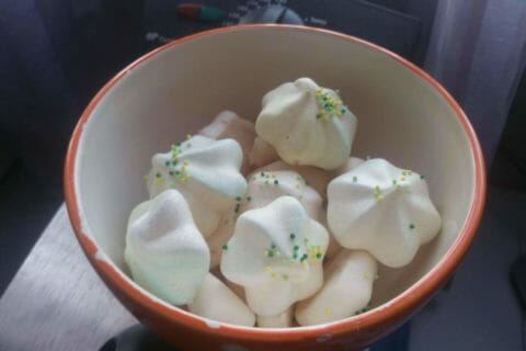 Cliquez pour zoomer ! Meringues Thermomix par Cricrio