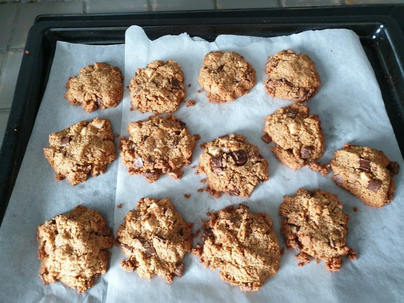Cliquez pour zoomer ! Cookies au pain rassis et pépites de chocolat Thermomix par sandrine_266