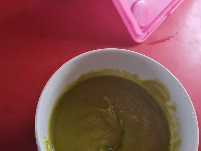 Cliquez pour zoomer ! Velouté de brocoli et feta Thermomix par meriem_14