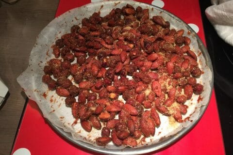 Cliquez pour zoomer ! Amandes grillées à la cannelle et au miel au Thermomix