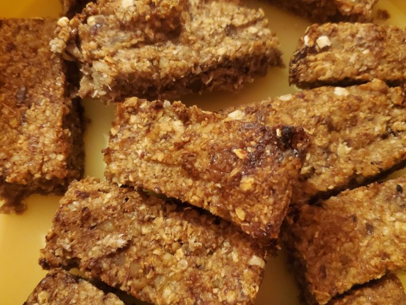 Cliquez pour zoomer ! Barres de céréales à la banane, noix et dattes Thermomix par maga9