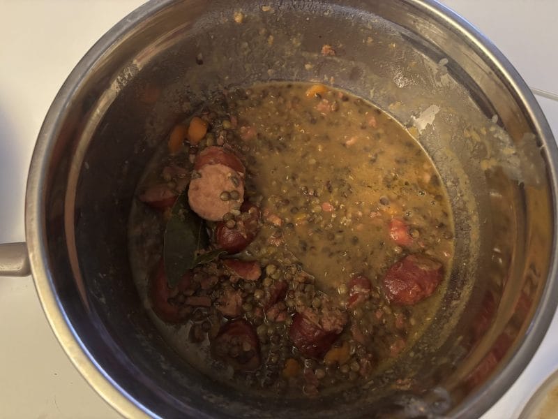 Cliquez pour zoomer ! Lentilles et ses saucisses Thermomix par jwilko83