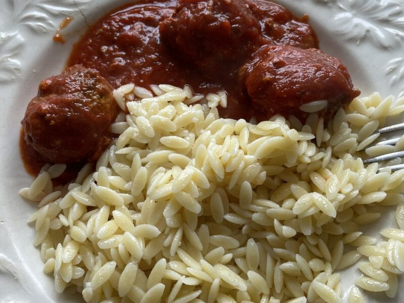 Cliquez pour zoomer ! Boulettes de viande sauce aux poivrons rouges Thermomix par SCSC