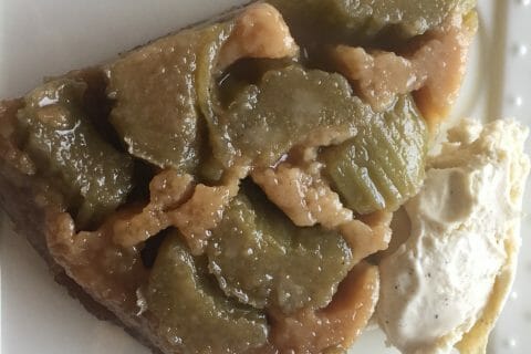 Cliquez pour zoomer ! Gâteau renversé à la rhubarbe et caramel au beurre salé Thermomix par SCSC