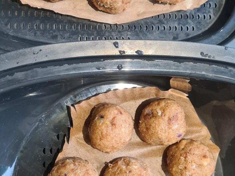 Cliquez pour zoomer ! Boulettes au pain à la sauce soubise Thermomix par Mag30