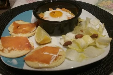 Cliquez pour zoomer ! Oeufs cocotte poireaux et saumon fumé au Thermomix