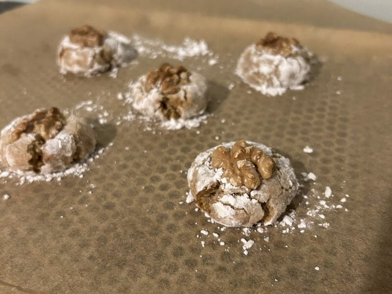 Cliquez pour zoomer ! Ghribas aux noix et amandes Thermomix par oumkamila