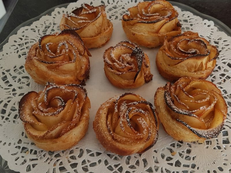 Cliquez pour zoomer ! Roses feuilletées aux pommes Thermomix par memerepaulette