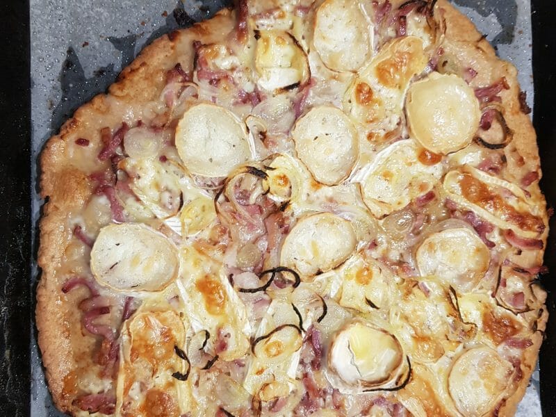 Cliquez pour zoomer ! Fougasse chèvre et lardons Thermomix par Antoine - Justine