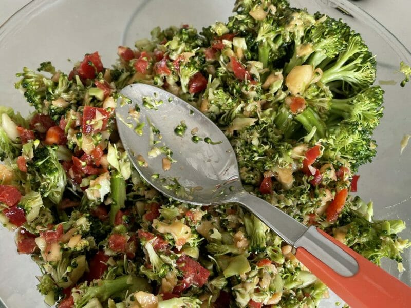 Cliquez pour zoomer ! Salade de brocolis Thermomix par harmonie1001