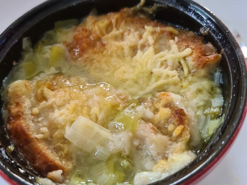 Cliquez pour zoomer ! Soupe de poireaux gratinée Thermomix par VanouX