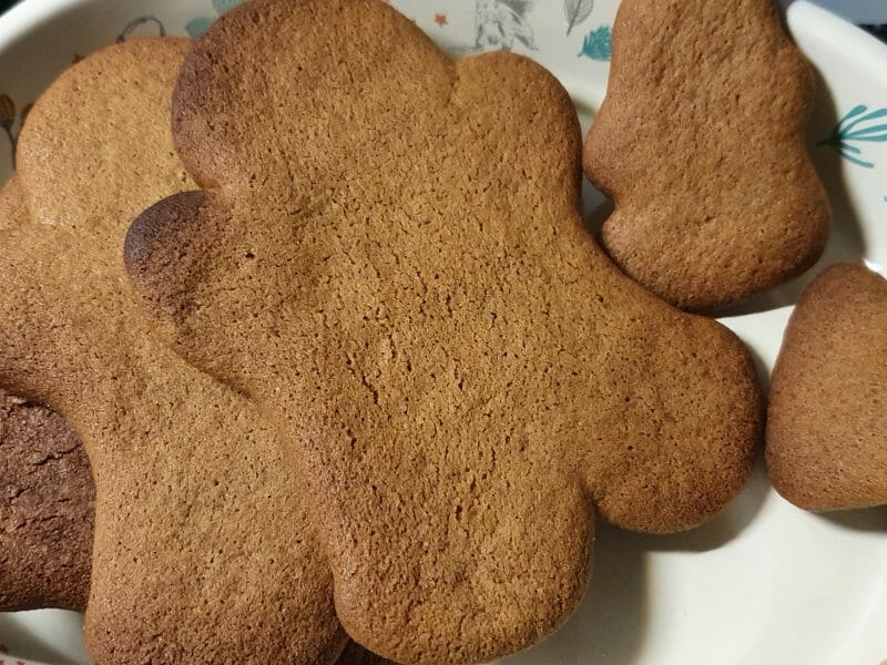 Cliquez pour zoomer ! Biscuits pain d’épices de la Saint Nicolas Thermomix par melweb06