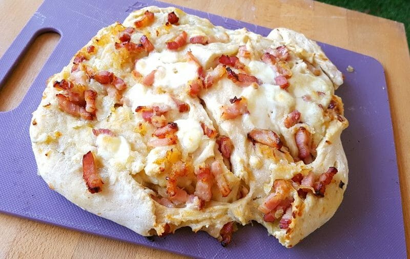 Cliquez pour zoomer ! Fougasse chèvre et lardons Thermomix par Anne