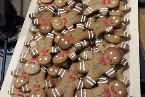 Cliquez pour zoomer ! Bonhommes en pain d’épices Thermomix par Blanchecvn