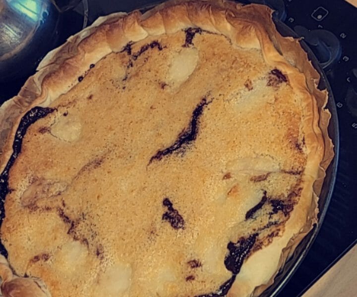 Cliquez pour zoomer ! Tarte aux poires sur lit de chocolat Thermomix par jennifyse