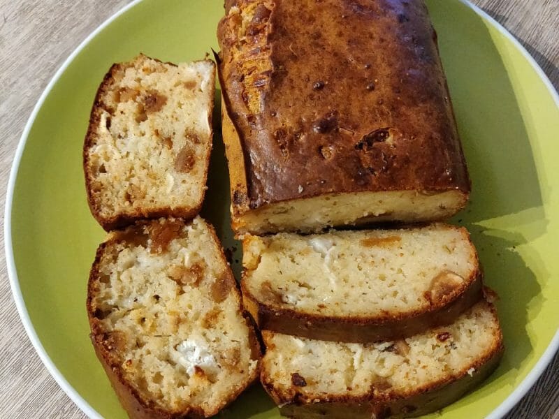 Cliquez pour zoomer ! Cake au chèvre, figues et au miel Thermomix par cyniade