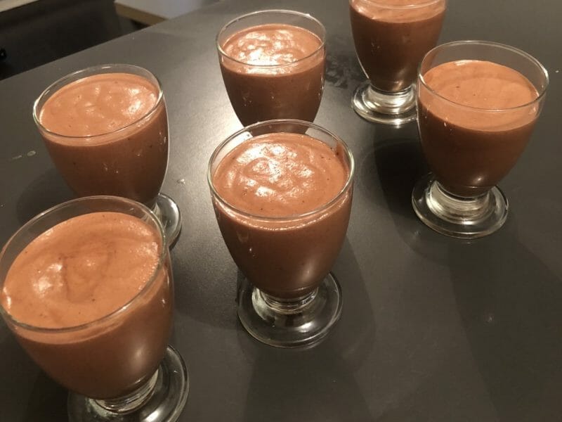 Mousse au chocolat au jus de pois chiche au Thermomix - Cookomix