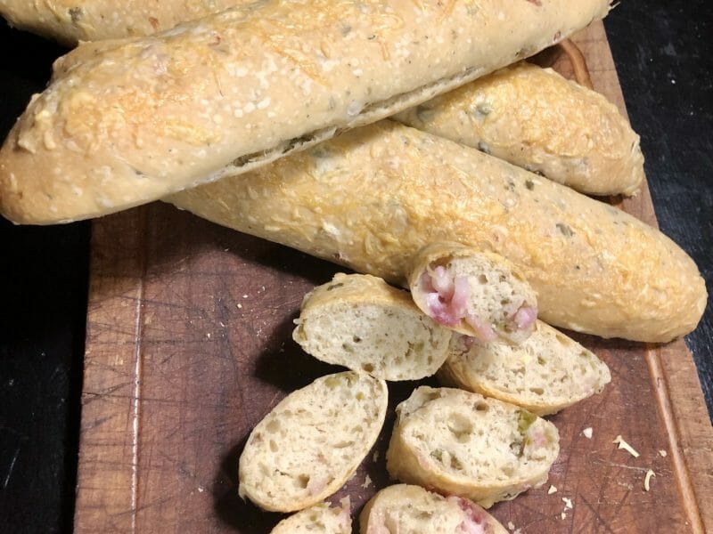 Cliquez pour zoomer ! Pain aux olives Thermomix par mag13990