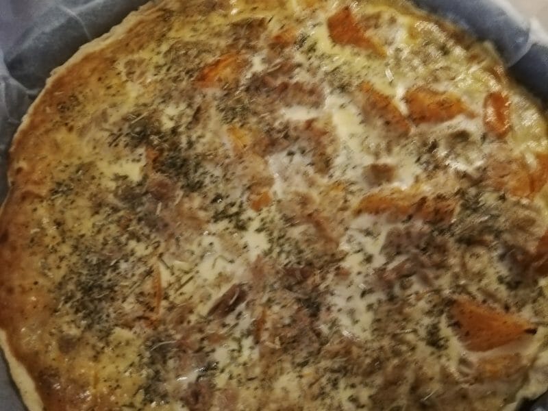 Cliquez pour zoomer ! Tarte au thon, tomate et moutarde Thermomix par claire_152