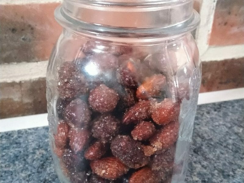 Cliquez pour zoomer ! Amandes grillées à la cannelle et au miel Thermomix par camille_61_0901