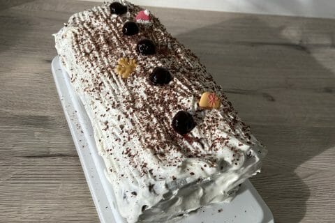 Cliquez pour zoomer ! Bûche forêt noire Thermomix par Roxane06