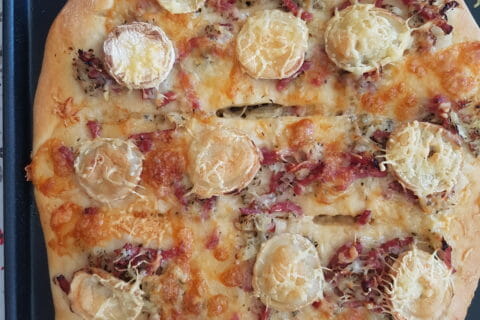 Cliquez pour zoomer ! Fougasse chèvre et lardons Thermomix par Sylfrandre