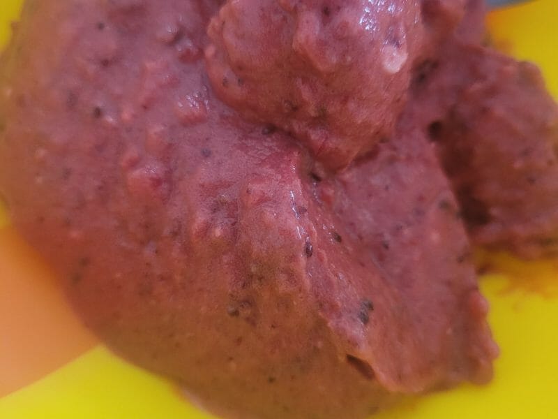 Cliquez pour zoomer ! Glace à la fraise Thermomix par sabrina_170