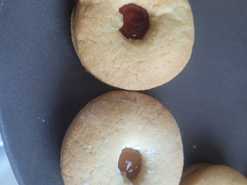 Cliquez pour zoomer ! Sablés à la confiture Thermomix par sabrina_170