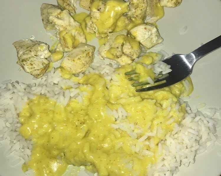 Cliquez pour zoomer ! Blancs de poulet sauce moutarde et curry Thermomix par tiphaniedhn