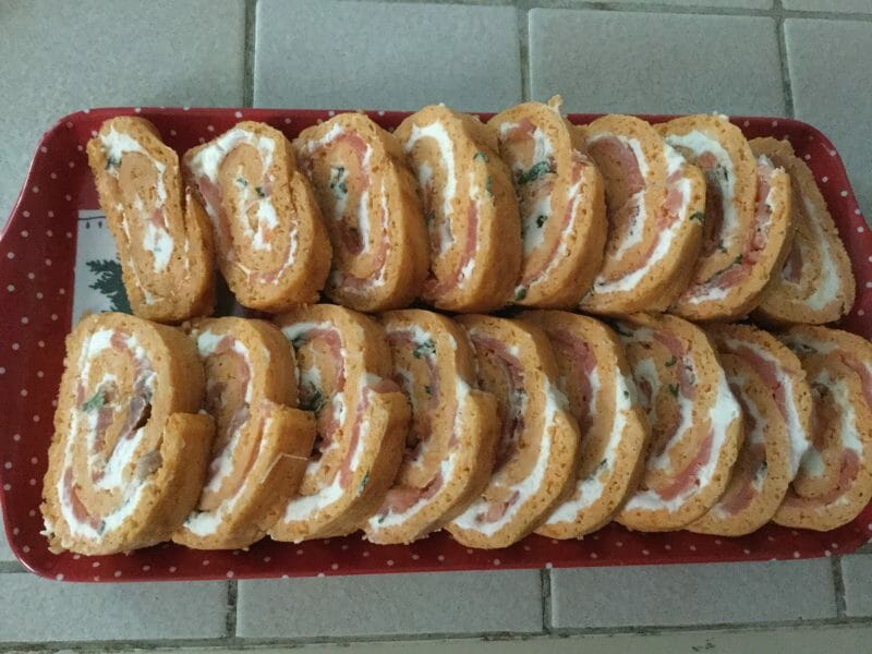 Cliquez pour zoomer ! Roulé à la tomate, saumon et fromage Thermomix par chocolatitine