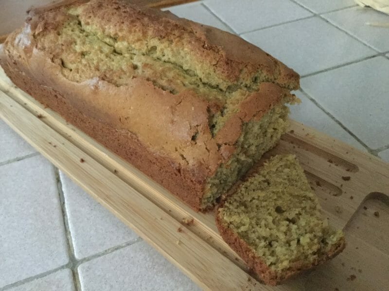 Cliquez pour zoomer ! Cake à la pistache Thermomix par chocolatitine