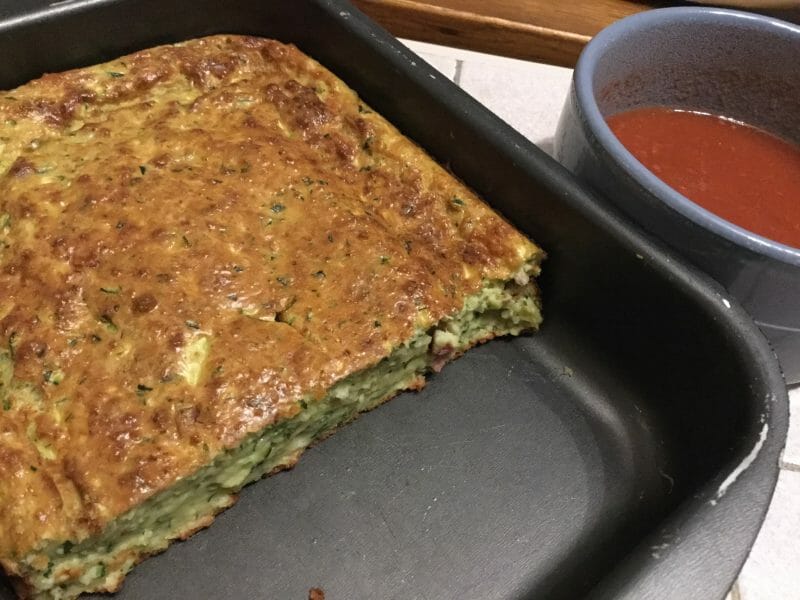 Cliquez pour zoomer ! Zucchini slice – Pain de courgettes australien Thermomix par chocolatitine