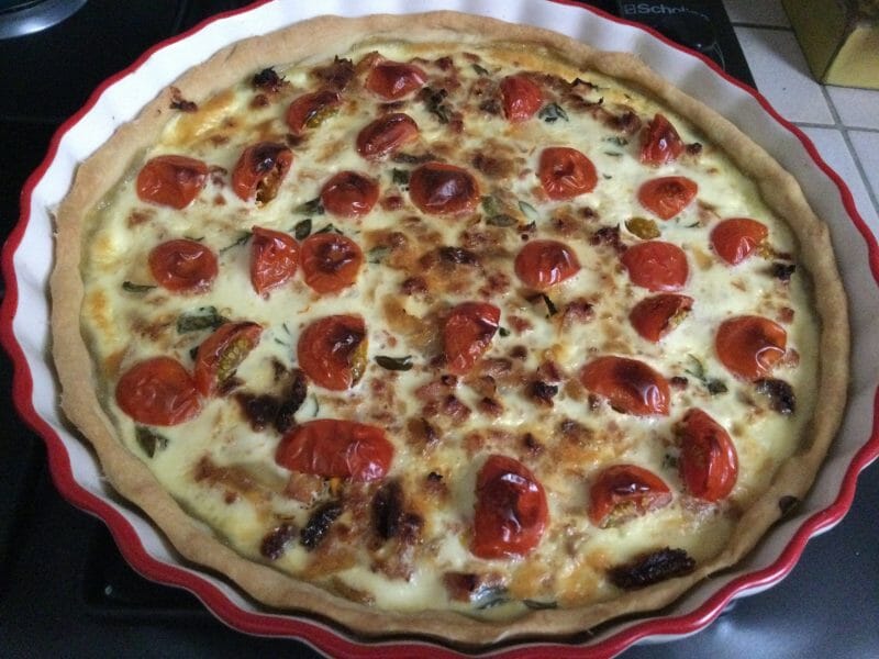 Cliquez pour zoomer ! Quiche poulet et tomates cerises Thermomix par chocolatitine