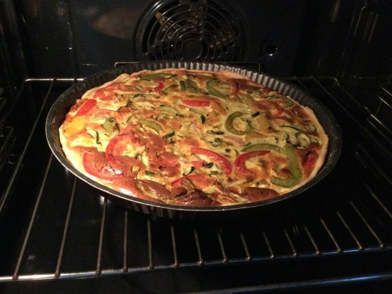 Cliquez pour zoomer ! Quiche poivrons et courgettes Thermomix par chocolatitine