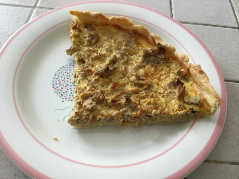 Cliquez pour zoomer ! Quiche au thon et aux noisettes Thermomix par chocolatitine