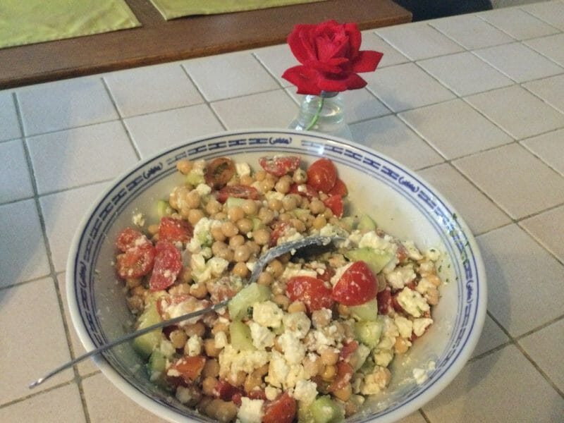 Cliquez pour zoomer ! Salade de pois chiches Thermomix par chocolatitine