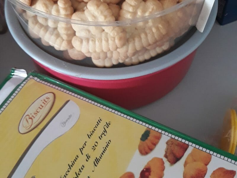 Cliquez pour zoomer ! Sablés à la presse à biscuits Thermomix par christelle13013